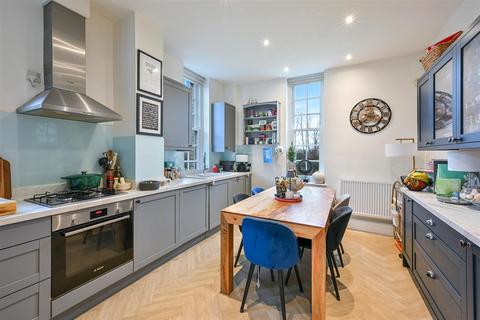 2 bedroom maisonette for sale, Eastman Way, Epsom