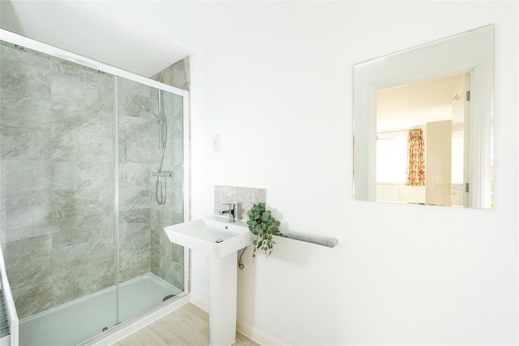 En Suite Shower Room