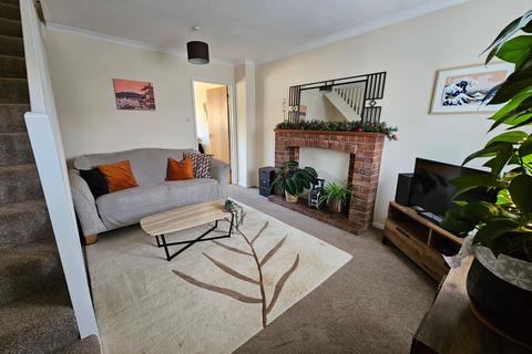 2 bedroom house to rent, Crows Grove, Bristol BS32