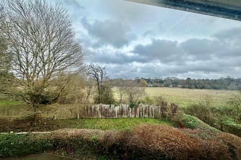 2 bedroom terraced house for sale, Meadow Bank, Farnham