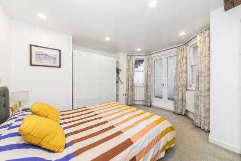 2 bedroom flat for sale, Anerley Hill, Crystal Palace, London, SE19
