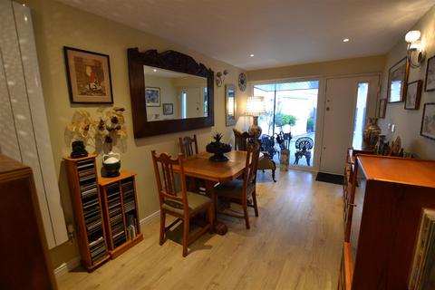 3 bedroom detached house for sale, 117 Etnam Street, Leominster