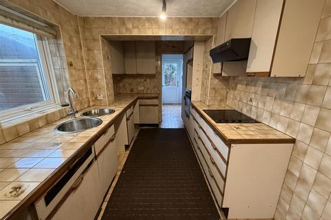 3 bedroom detached house for sale, Station Road, Derby DE65
