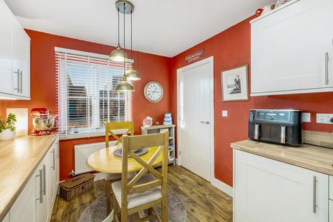 4 bedroom detached house for sale, Kensington Close, Donington