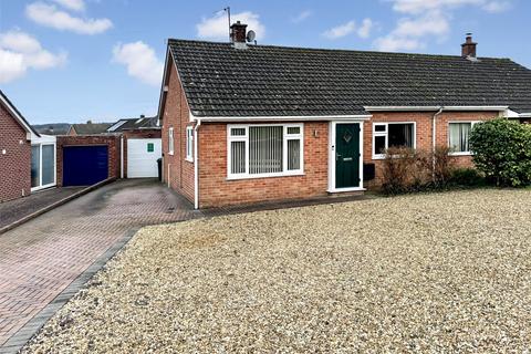 2 bedroom bungalow for sale, King Ine South, Somerset TA20