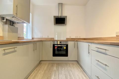 3 bedroom terraced house for sale, Broughton Avenue, Doncaster