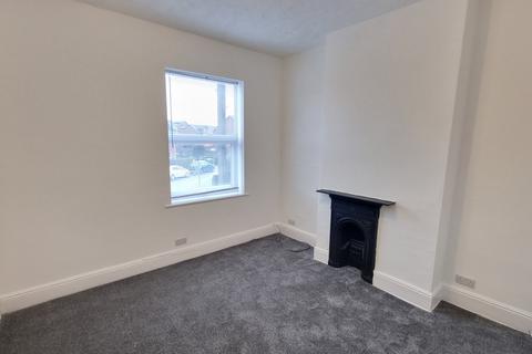 2 bedroom terraced house to rent, King Street, Loughborough LE11