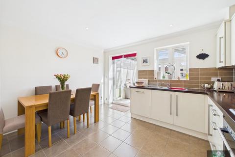 undefined, Argyll Court, Southgate RH11