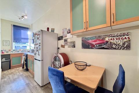 3 bedroom terraced house for sale, Vine Terrace East, Bradford BD8