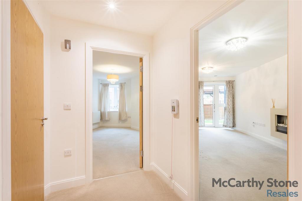 8674989-interior06.jpg