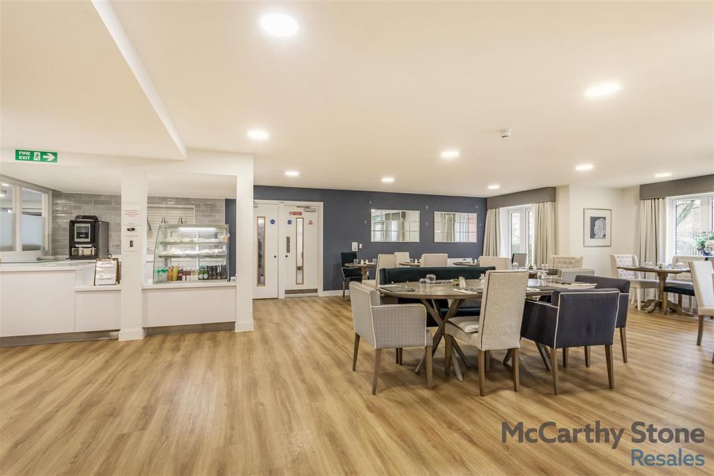 8674989-interior16.jpg