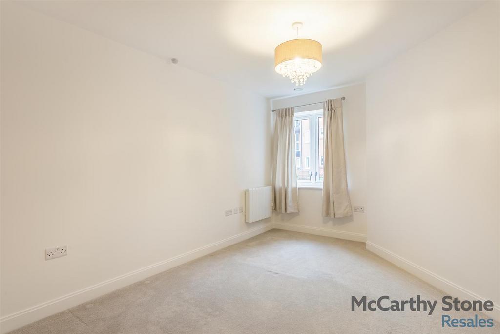 8674989-interior01.jpg