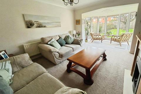 3 bedroom detached house for sale, Avondale Road, Aldershot