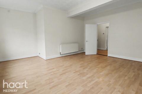 1 bedroom apartment to rent, Boundary Road, CHATHAM