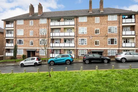 Commonwealth Way, London, SE2