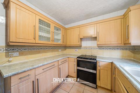 3 bedroom terraced house for sale, Redcar Road, Romford, RM3