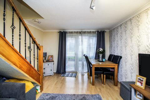 2 bedroom terraced house to rent, Coppice Way, Droitwich, WR9
