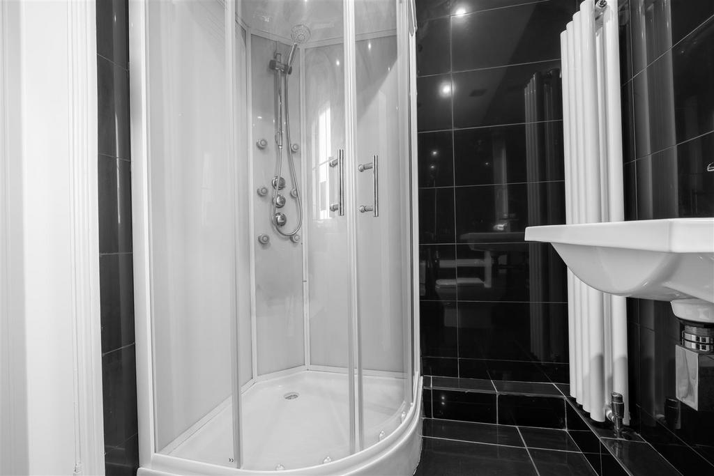 Bathroom-1.jpg