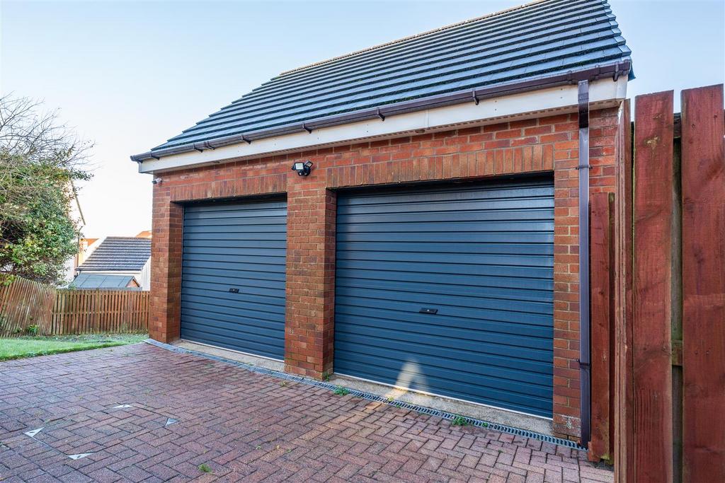 Garage.jpg