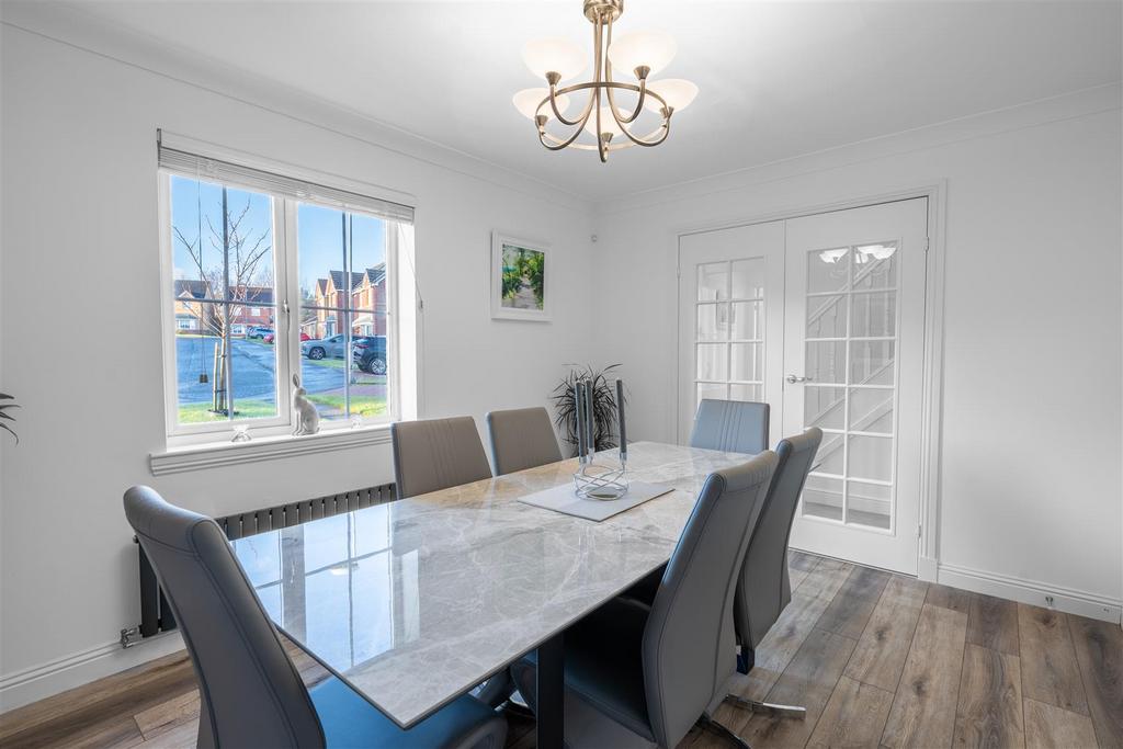 Diningroom-1.jpg
