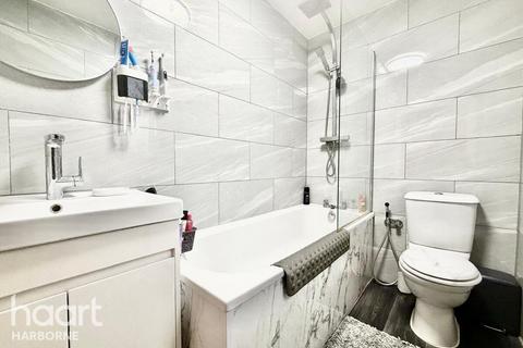 2 bedroom flat to rent, HERBERT JAMES CLOSE, SMETHWICK