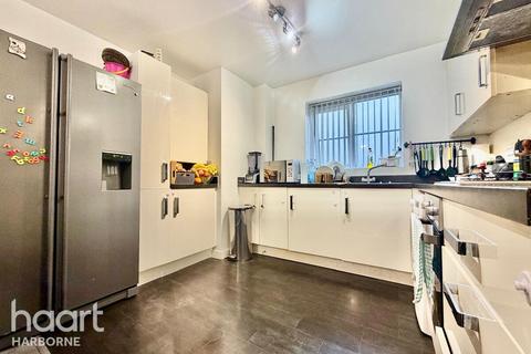 2 bedroom flat to rent, HERBERT JAMES CLOSE, SMETHWICK