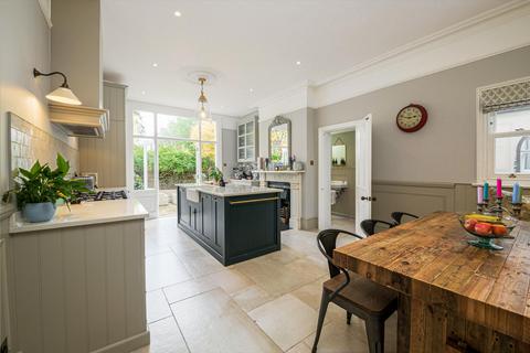 5 bedroom end of terrace house for sale, Hotham Road, London, SW15