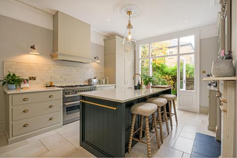 5 bedroom end of terrace house for sale, Hotham Road, London, SW15