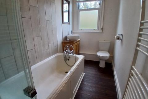 undefined, Mid Street, South Nutfield