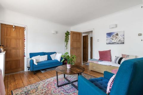 2 bedroom flat to rent, Maberley Road, Crystal Palace