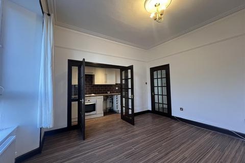 undefined, Mount Pleasant Street, Greenock PA15