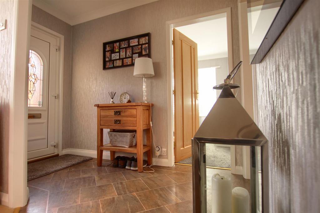 Hall1.jpg