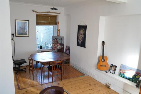 3 bedroom terraced house for sale, Albert Street, Llanelli