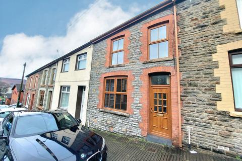4 bedroom terraced house to rent, George Street, Tonypandy, CF40
