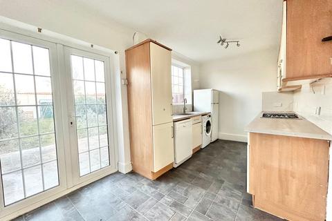 undefined, Trelawney Avenue, Langley SL3