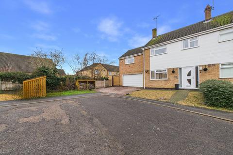 4 bedroom semi-detached house for sale, Green Lane, Yaxley, PE7