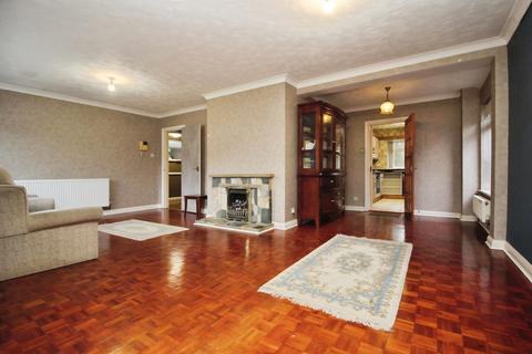 3 bedroom detached house for sale, Park View, Leicester, LE3
