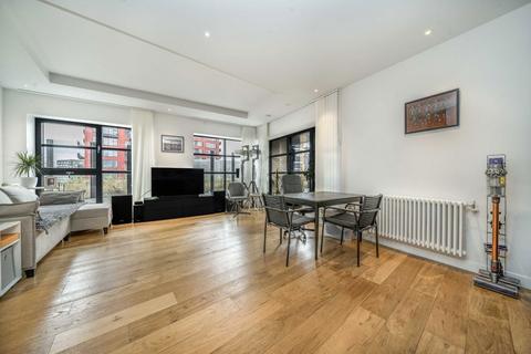 2 bedroom flat for sale, Lyell Street, London E14