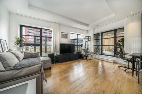 2 bedroom flat for sale, Lyell Street, London E14
