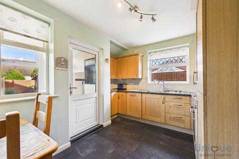 2 bedroom bungalow for sale, Troutbeck Road,  Lytham St. Annes, FY8