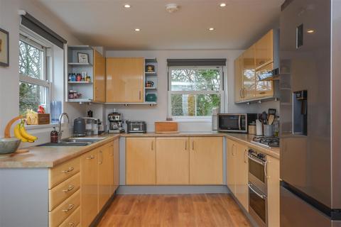2 bedroom apartment for sale, Sawyers Grove, Brentwood