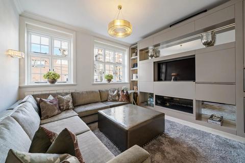 4 bedroom apartment to rent, Mount Street, Mayfair, W1K
