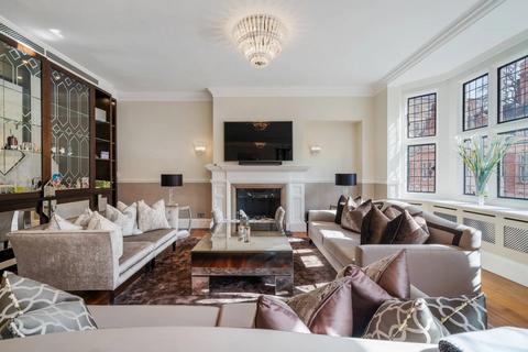 undefined, Mount Street, Mayfair, W1K