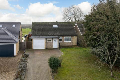 4 bedroom detached bungalow for sale, Common Road, Kensworth, LU6