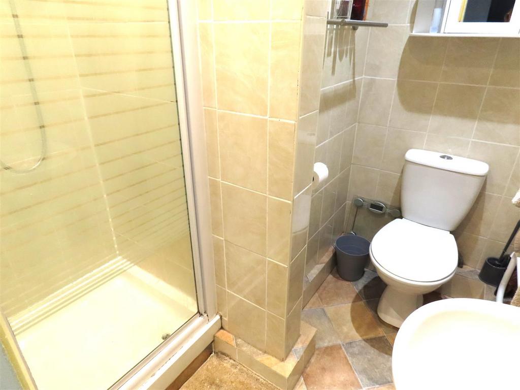 En suite shower room