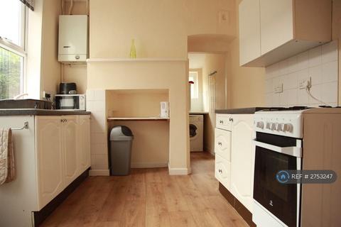4 bedroom terraced house to rent, Highland Road, Coventry, CV5
