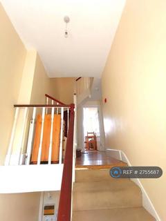 3 bedroom maisonette to rent, Patshull Road, London, NW5