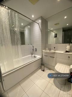 1 bedroom flat to rent, The Sphere, London, E16