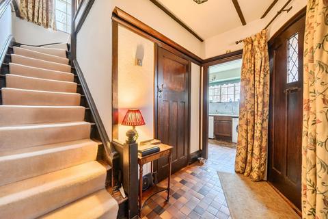 3 bedroom detached house for sale, Hill Crescent, London