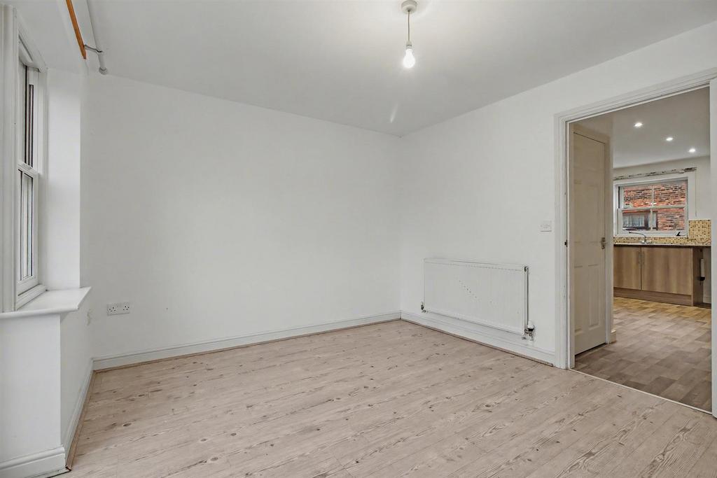 8673823-interior02-800.jpg